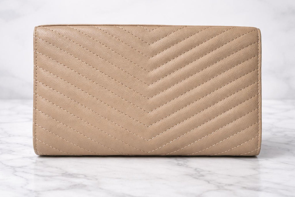YSL-Inspired Beige Quilted Crossbody Shoulder Bag with Gold Chain Strap – New